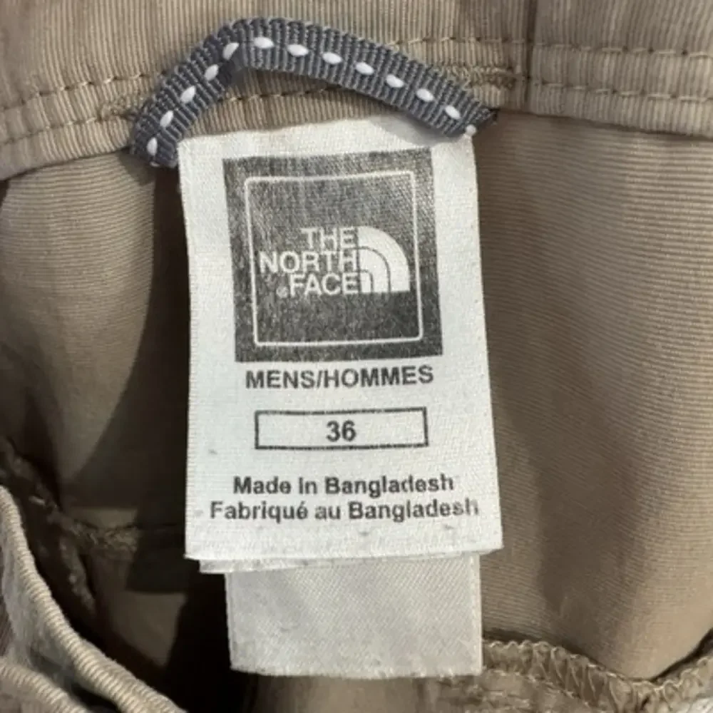 The North Face Roll Up Nylon Pants Beige Hiking Mens Sz 36 Outdoor‎ Gorpcore